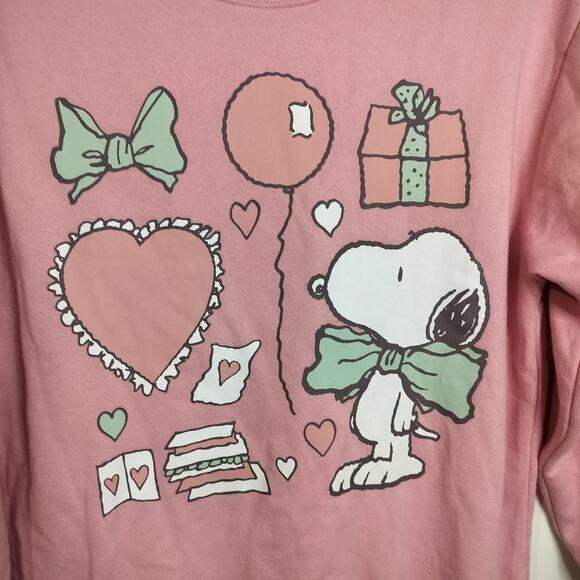 4880) Peanuts Pink  Snoopy Valentine Crewneck Pullover Sweatshirt Medium - Picture 2 of 8